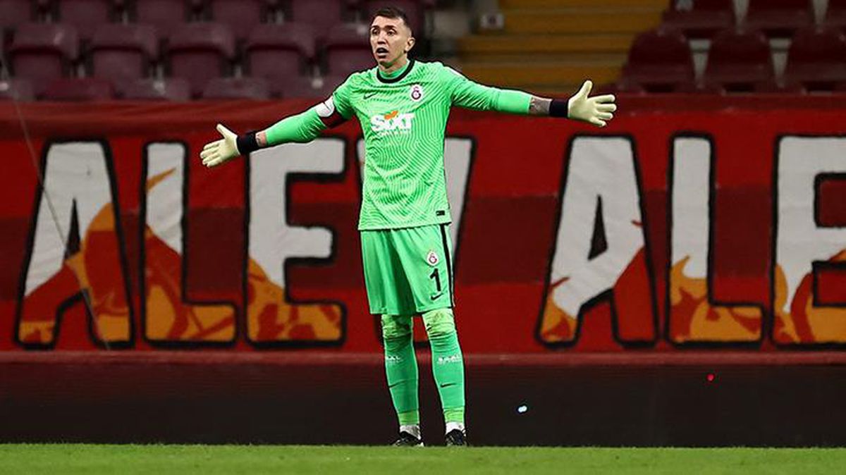 Fernando Muslera son iki maçta kalesine gelen 12 şutun 7'sinde gole engel olamadı