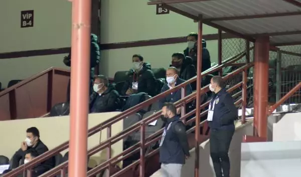 Galatasaray'daki düşüş engellenemiyor Galatasaray'daki düşüş engellenemiyor