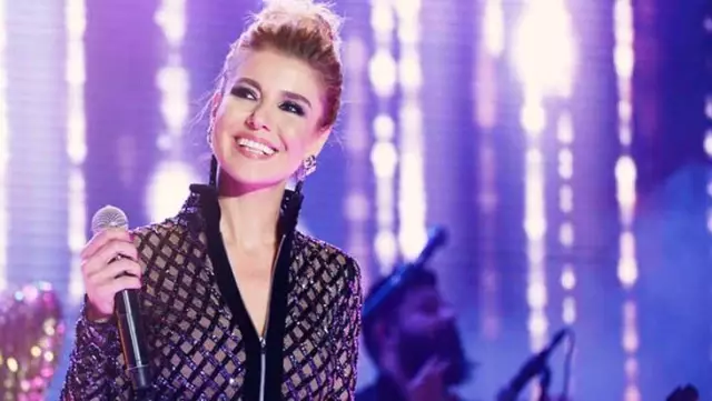 Gülben Ergen, 'Bana unutmayın ki hiçbir şey olmaz' sözünü satışa çıkardı Gülben Ergen, 'Bana unutmayın ki hiçbir şey olmaz' sözünü satışa çıkardı