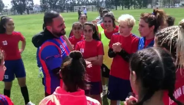 SPOR Hasan Şaş'tan kadın futbolculara antrenörlük sözü SPOR Hasan Şaş'tan kadın futbolculara antrenörlük sözü