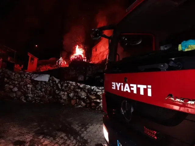 İtfaiye ekiplerinin zamanında müdahalesi faciayı önledi