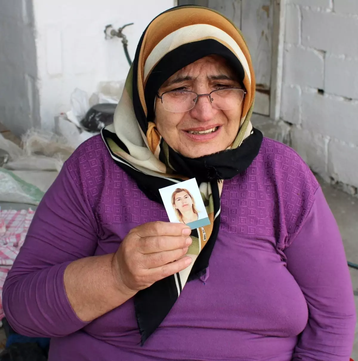 Kayıp Gülten'den 25 gündür haber alınamıyor