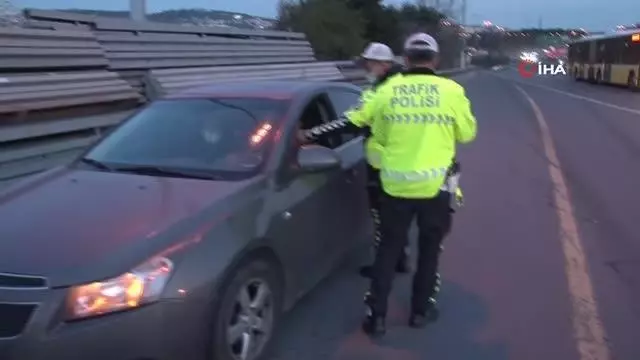 Kısıtlamada evrak almak için Anadolu Yakası'na geçen sürücüye köprü geçişi pahalıya mal oldu Kısıtlamada evrak almak için Anadolu Yakası'na geçen sürücüye köprü geçişi pahalıya mal oldu