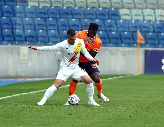 Süper Lig: Medipol Başakşehir: 3 - Yeni Malatyaspor: 1 (Maç sonucu) Süper Lig: Medipol Başakşehir: 3 - Yeni Malatyaspor: 1 (Maç sonucu)