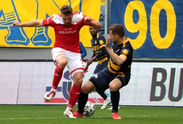 Süper Lig: MKE Ankaragücü: 0 Fraport Tav Antalyaspor: 0 (İlk yarı) Süper Lig: MKE Ankaragücü: 0 Fraport Tav Antalyaspor: 0 (İlk yarı)