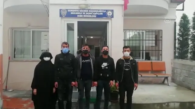 Yurda yasa dışı yollardan giren 5 Suriyeli yakalandı Yurda yasa dışı yollardan giren 5 Suriyeli yakalandı