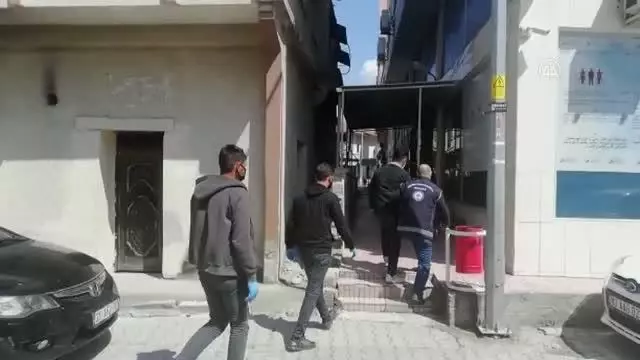 Yurda yasa dışı yollardan giren 5 Suriyeli yakalandı Yurda yasa dışı yollardan giren 5 Suriyeli yakalandı