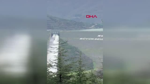 yuvacik baraji doldu baraj kapaklari acildi 14042459 o