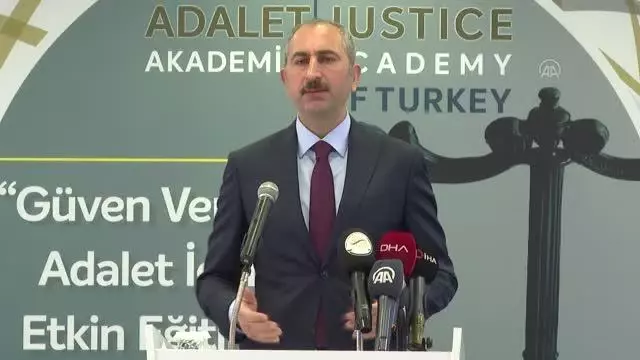 Son dakika haberi! Bakan Gül: Bu güruha hukuk çerçevesinde gerekli cevaplar verilecektir Son dakika haberi! Bakan Gül: Bu güruha hukuk çerçevesinde gerekli cevaplar verilecektir