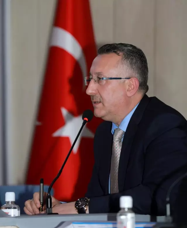 Adapazarı Belediye Başkanı Mutlu Işıksu: Şehrin kalbi Adapazarı'mızda, işler yolunda