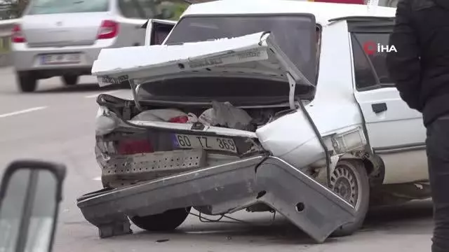 Amasya'da trafik kazası: 2 yaralı Amasya'da trafik kazası: 2 yaralı