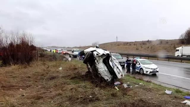 Son dakika haberleri... Anadolu Otoyolu'nda takla atan otomobildeki 1 kişi öldü Son dakika haberleri... Anadolu Otoyolu'nda takla atan otomobildeki 1 kişi öldü
