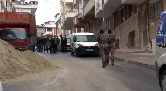 Son dakika haberleri! Arnavutköy'de çocukların kavgasına aileleri de karıştı ortalık savaş alanına döndü