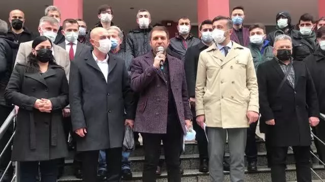 Bazı emekli amirallerin açıklamasına ilişkin suç duyurusunda bulunuldu Bazı emekli amirallerin açıklamasına ilişkin suç duyurusunda bulunuldu