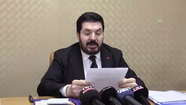 Belediye Başkanı Sayan'dan bazı emekli amirallerin açıklamasına tepki Belediye Başkanı Sayan'dan bazı emekli amirallerin açıklamasına tepki