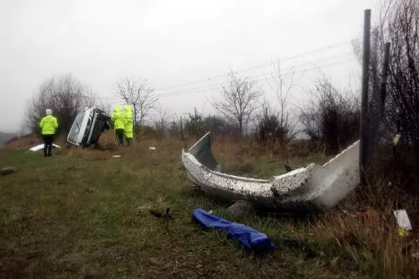 BOLU TAKLA ATAN OTOMOBİLDEN FIRLAYAN SÜRÜCÜ, ÖLDÜ BOLU TAKLA ATAN OTOMOBİLDEN FIRLAYAN SÜRÜCÜ, ÖLDÜ