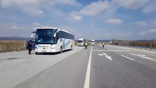 Son Dakika | Çavdarhisar'da Jandarmadan 'Huzur ve Güven' Uygulaması Son Dakika | Çavdarhisar'da Jandarmadan 'Huzur ve Güven' Uygulaması