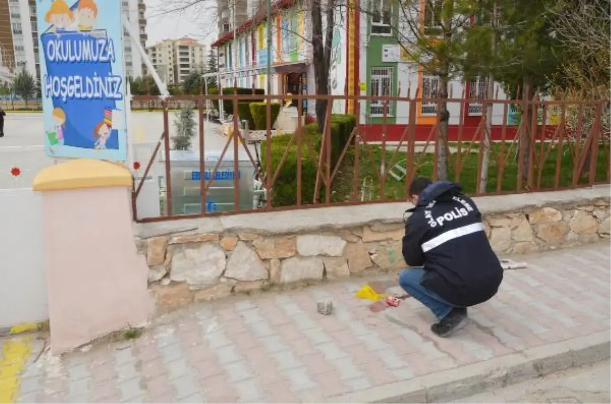 Son dakika: Çocuklarını görmek için geldiği okulda kayınpederini öldürdü