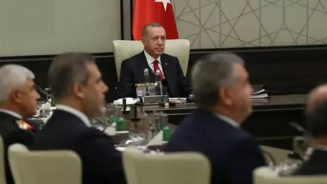 Cumhurbaşkanı Erdoğan'ın değerlendirme toplantısına katılan isimler belli oldu Cumhurbaşkanı Erdoğan'ın değerlendirme toplantısına katılan isimler belli oldu