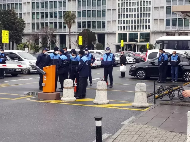 Son dakika... Eyüpsultan sakinlerinden İBB önünde 'kentsel dönüşüm' eylemi Son dakika... Eyüpsultan sakinlerinden İBB önünde 'kentsel dönüşüm' eylemi