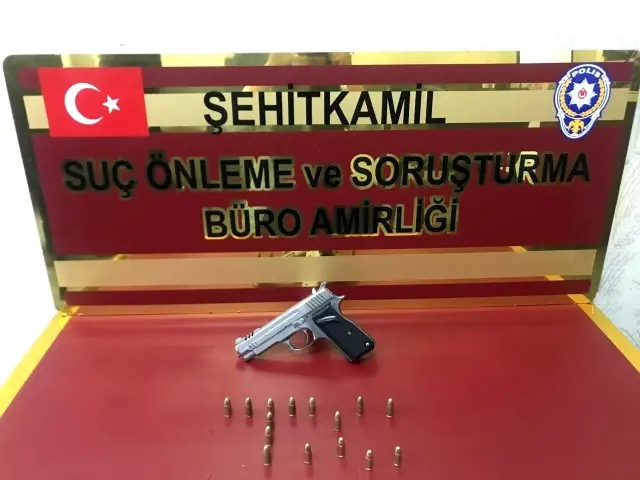 Gaziantep'te çeşitli suçlardan aranan 36 şüpheli tutuklandı Gaziantep'te çeşitli suçlardan aranan 36 şüpheli tutuklandı