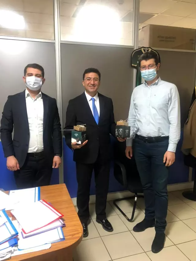 Gürsu Belediyesi'nden avukatlara 40 yıllık hatır hediyesi Gürsu Belediyesi'nden avukatlara 40 yıllık hatır hediyesi