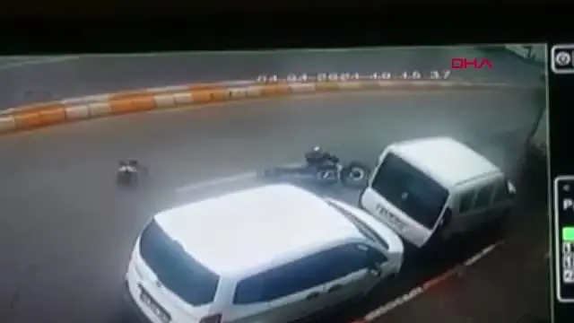 Son dakika haber | İSTANBUL-ÜSKÜDAR'DA MOTOSİKLET SÜRÜCÜSÜNÜN ÖLDÜĞÜ KAZA GÜVENLİK KAMERASINDA Son dakika haber | İSTANBUL-ÜSKÜDAR'DA MOTOSİKLET SÜRÜCÜSÜNÜN ÖLDÜĞÜ KAZA GÜVENLİK KAMERASINDA