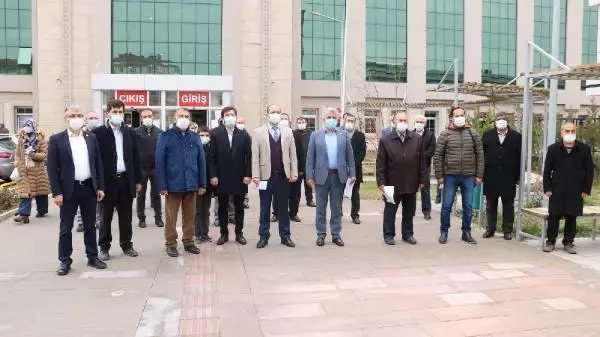 Karabük, Zonguldak ve Bartın'da bazı emekli amirallerin açıklamasına tepki Karabük, Zonguldak ve Bartın'da bazı emekli amirallerin açıklamasına tepki