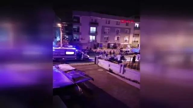 Pencereden içeriye bakma kavgası: 3 yaralı Pencereden içeriye bakma kavgası: 3 yaralı