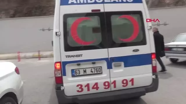 Son dakika haberleri: ŞANLIURFA Şivan Perver'in kardeşinin cenazesi Belçika'dan Şanlıurfa'ya getirildi Son dakika haberleri: ŞANLIURFA Şivan Perver'in kardeşinin cenazesi Belçika'dan Şanlıurfa'ya getirildi