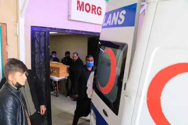 Son dakika haberleri: ŞANLIURFA Şivan Perver'in kardeşinin cenazesi Belçika'dan Şanlıurfa'ya getirildi Son dakika haberleri: ŞANLIURFA Şivan Perver'in kardeşinin cenazesi Belçika'dan Şanlıurfa'ya getirildi
