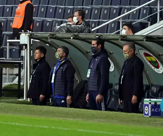 Fenerbahçe sahasında karşılaştığı Denizlispor'u 1-0 mağlup etti Fenerbahçe sahasında karşılaştığı Denizlispor'u 1-0 mağlup etti