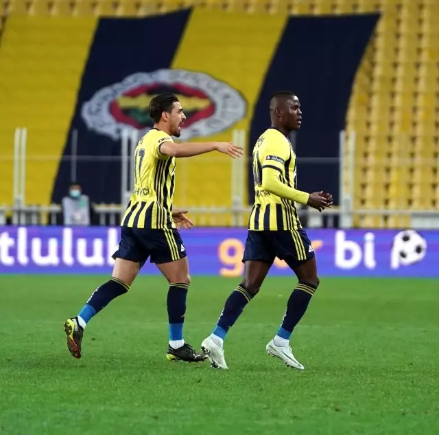 Fenerbahçe sahasında karşılaştığı Denizlispor'u 1-0 mağlup etti Fenerbahçe sahasında karşılaştığı Denizlispor'u 1-0 mağlup etti