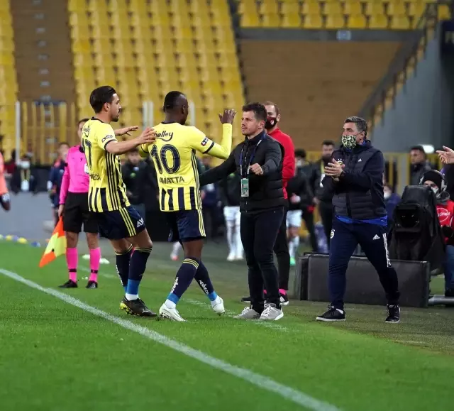 Fenerbahçe sahasında karşılaştığı Denizlispor'u 1-0 mağlup etti Fenerbahçe sahasında karşılaştığı Denizlispor'u 1-0 mağlup etti
