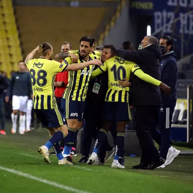 Fenerbahçe sahasında karşılaştığı Denizlispor'u 1-0 mağlup etti Fenerbahçe sahasında karşılaştığı Denizlispor'u 1-0 mağlup etti