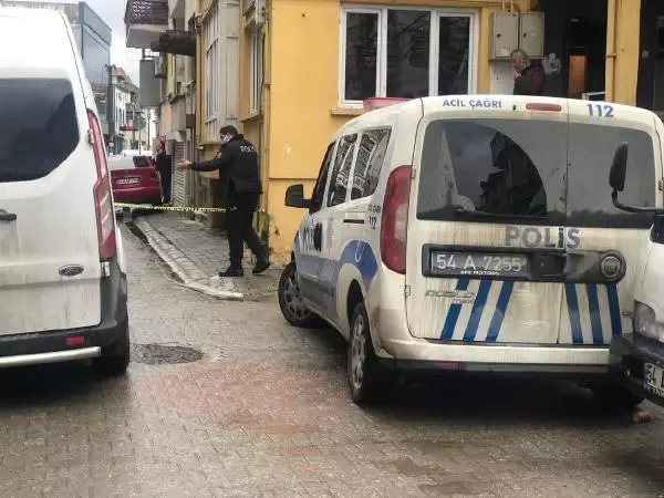 SAKARYA Telefon tamircisi dükkanında ölü bulundu SAKARYA Telefon tamircisi dükkanında ölü bulundu