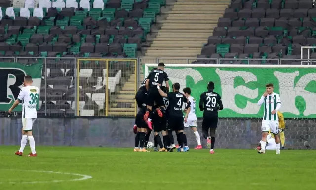 TFF 1. Lig: Bursaspor: 1 Altay: 3