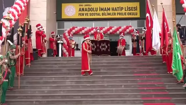 Yapımı tamamlanan eğitim tesisleri Bakan Selçuk'un video konferans yöntemiyle katıldığı törenle hizmete açıldı Yapımı tamamlanan eğitim tesisleri Bakan Selçuk'un video konferans yöntemiyle katıldığı törenle hizmete açıldı