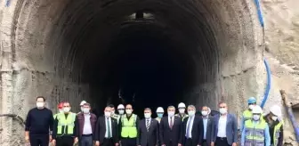 Adem Yeşildal: AK Parti Hatay milletvekilleri, kentteki DSİ yatırımlarında inceleme yaptı Adem Yeşildal: AK Parti Hatay milletvekilleri, kentteki DSİ yatırımlarında inceleme yaptı