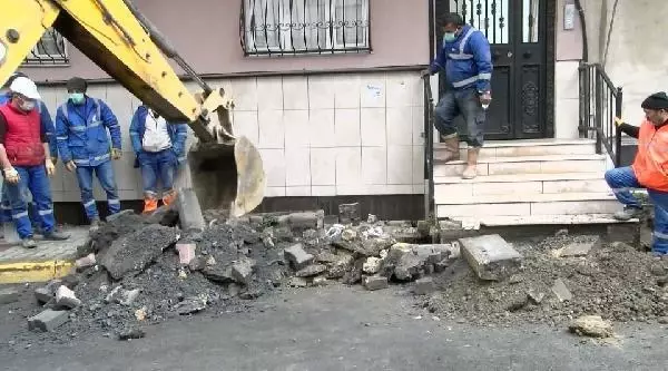 YEŞİLPINAR MAHALLESİ'NDE POLİS MÜDAHALESİ SONRASI ALTYAPI KESİLDİ YEŞİLPINAR MAHALLESİ'NDE POLİS MÜDAHALESİ SONRASI ALTYAPI KESİLDİ