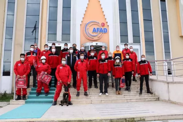 21 Kişi tüm eğitimleri başarı ile geçti 21 Kişi tüm eğitimleri başarı ile geçti
