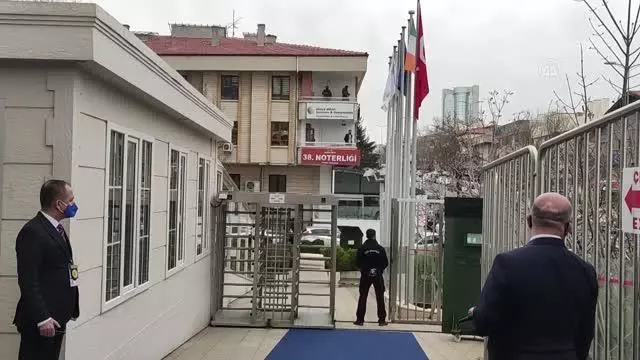 AB Konseyi Başkanı Michel, AB Komisyonu Başkanı von der Leyen'le ortak basın toplantısında konuştu (1) AB Konseyi Başkanı Michel, AB Komisyonu Başkanı von der Leyen'le ortak basın toplantısında konuştu (1)