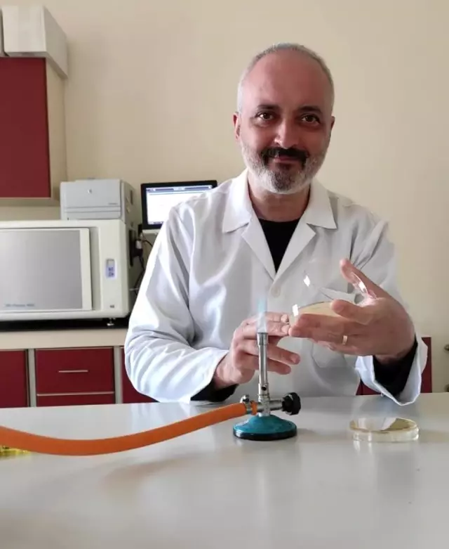ADÜ Öğretim Üyeleri Sağlık ve Tarım Bakanlığı Komisyonlarında görevlendirildi ADÜ Öğretim Üyeleri Sağlık ve Tarım Bakanlığı Komisyonlarında görevlendirildi