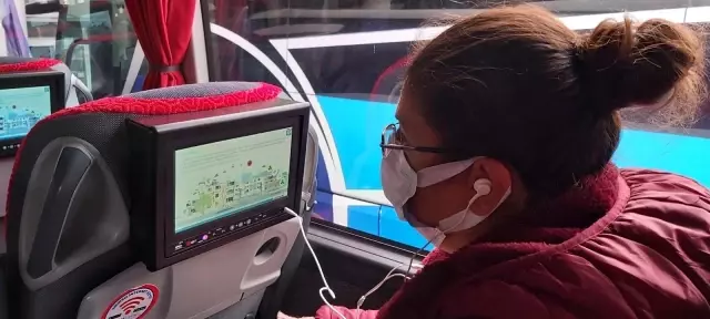 Artvin'den hareket eden şehirler arası otobüslerde yolculara AFAD eğitim videosu izletiliyor Artvin'den hareket eden şehirler arası otobüslerde yolculara AFAD eğitim videosu izletiliyor
