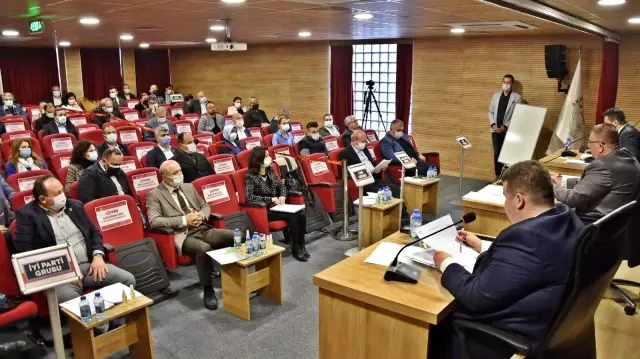 Akhisar Belediye Meclisi ilk kez Uğur Mumcu Kültür ve Sanat Merkezi'nde toplandı Akhisar Belediye Meclisi ilk kez Uğur Mumcu Kültür ve Sanat Merkezi'nde toplandı
