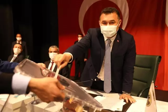 Alanya Belediyesi'nin faaliyet raporu meclisten geçti Alanya Belediyesi'nin faaliyet raporu meclisten geçti