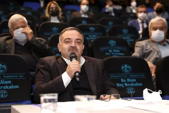 Alanya Belediyesi'nin faaliyet raporu meclisten geçti Alanya Belediyesi'nin faaliyet raporu meclisten geçti