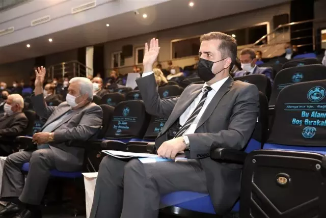 Alanya Belediyesi'nin faaliyet raporu meclisten geçti Alanya Belediyesi'nin faaliyet raporu meclisten geçti