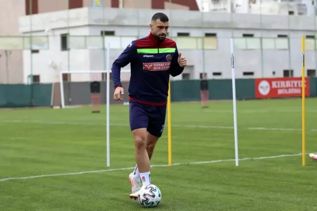 Alanyaspor ile Beşiktaş 10. randevuda Alanyaspor ile Beşiktaş 10. randevuda