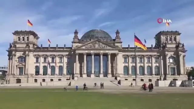 Alman halkının Merkel'e güveni kalmadı Alman halkının Merkel'e güveni kalmadı